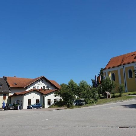 Готель Lindenhof Hetzenbach Zell Екстер'єр фото