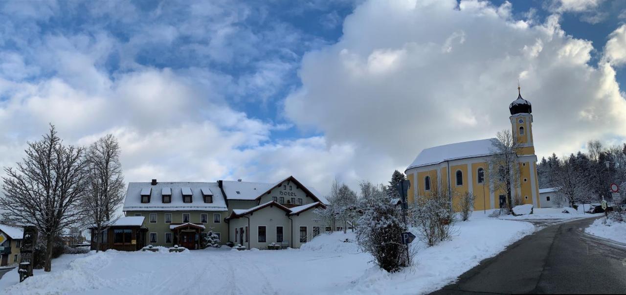 Готель Lindenhof Hetzenbach Zell Екстер'єр фото